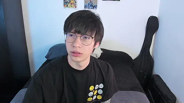 Snapshot of Aventure_Twinks chatting on March 26, 1:33 am Aventure Twinks online show from March 26, 1:33 am