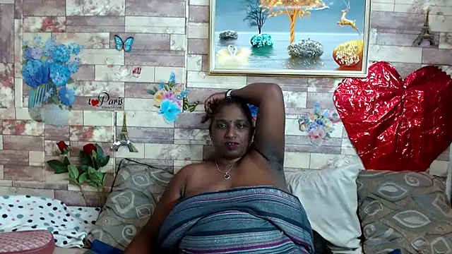 Snapshot of Indian_tracy chatting on March 5, 2:01 pm Indian tracy online show from March 5, 2:01 pm