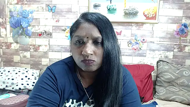 Snapshot of Indian_tracy chatting on October 21, 10:54 pm Indian tracy online show from October 21, 10:54 pm