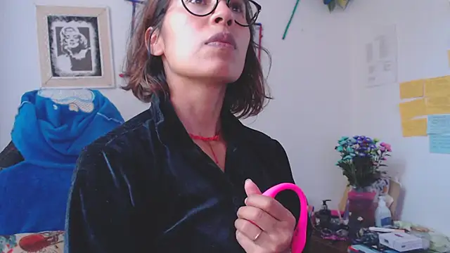 fantasty nylon online show from February 17, 9:19 pm