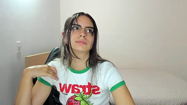Snapshot of nina_pons chatting on May 30, 11:24 pm nina pons online show from May 30, 11:24 pm