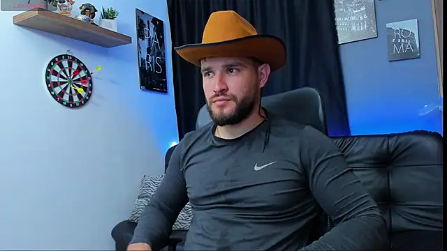 Snapshot of AndrewDiaz chatting on January 29, 3:01 am AndrewDiaz online show from January 29, 3:01 am