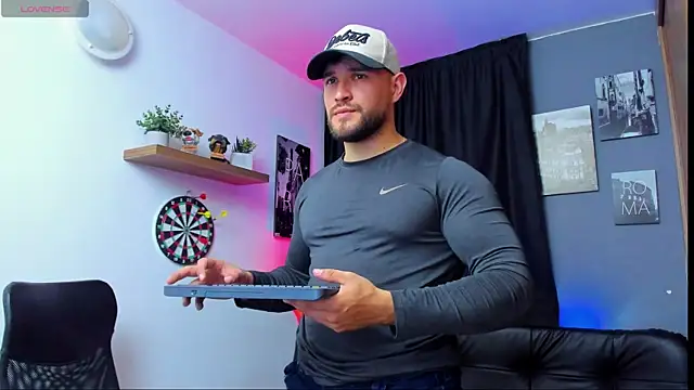 Snapshot of AndrewDiaz chatting on February 28, 5:37 am AndrewDiaz online show from February 28, 5:37 am