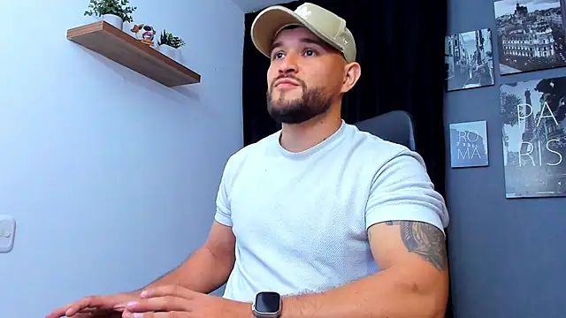 Snapshot of AndrewDiaz chatting on November 16, 9:59 am AndrewDiaz online show from November 16, 9:59 am