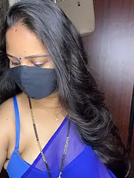 Snapshot of kannadatelugugirl chatting on April 22, 12:35 am kannadatelugugirl online show from April 22, 12:35 am