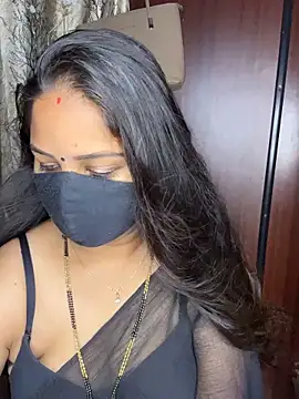 Snapshot of kannadatelugugirl chatting on April 23, 12:23 am kannadatelugugirl online show from April 23, 12:23 am