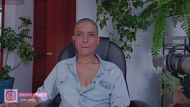 Yeriawaddell  online show from March 1, 10:23 pm