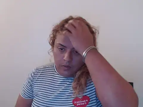 KIARAMARSHALLWELLZ online show from December 12, 9:04 pm