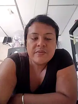 KIARAMARSHALLWELLZ online show from March 13, 5:19 pm