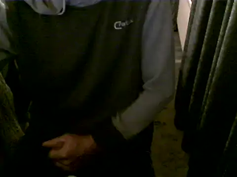 Snapshot of hornyman18cm39 chatting on March 4, 6:29 pm hornyman18cm39 online show from March 4, 6:29 pm