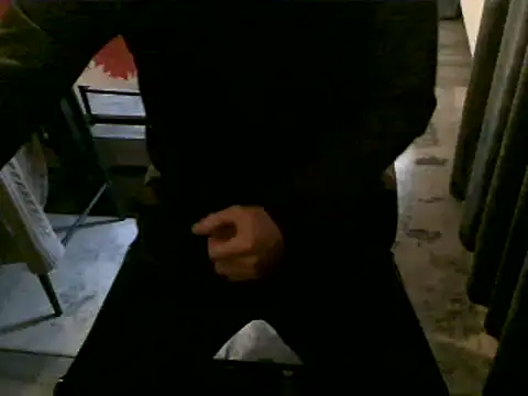 Snapshot of hornyman18cm39 chatting on December 5, 1:42 pm hornyman18cm39 online show from December 5, 1:42 pm