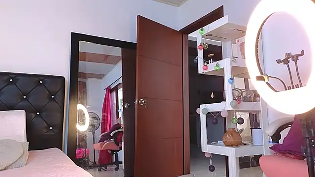 tatiana big ass boobs online show from October 7, 9:45 pm