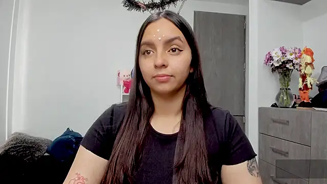 Valery7rose  online show from October 19, 3:34 pm