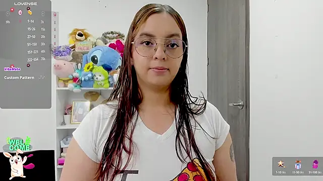 Snapshot of Valery7rose_ chatting on May 30, 3:20 pm Valery7rose online show from May 30, 3:20 pm