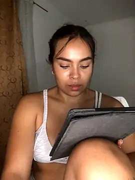 Snapshot of JuanaSimons chatting on September 24, 1:09 am JuanaSimons online show from September 24, 1:09 am