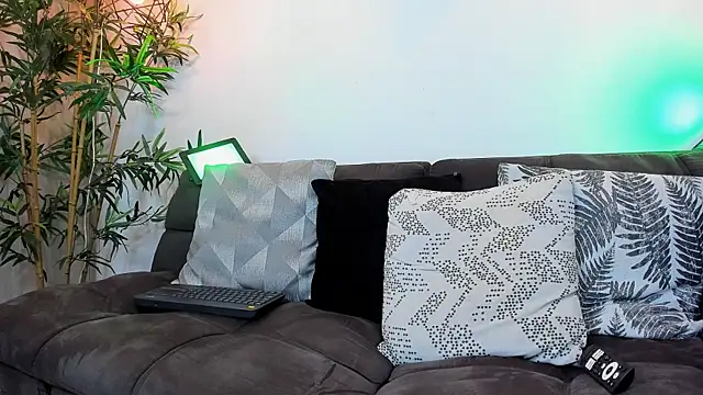 SebastianVilla  online show from June 23, 8:18 pm