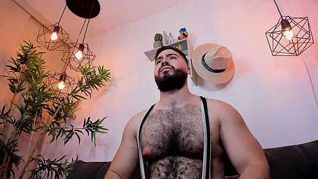 SebastianVilla  online show from July 17, 10:25 pm