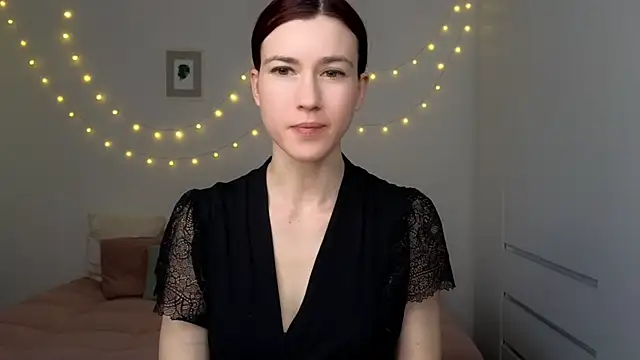 AliciaNewell online show from March 25, 3:18 pm