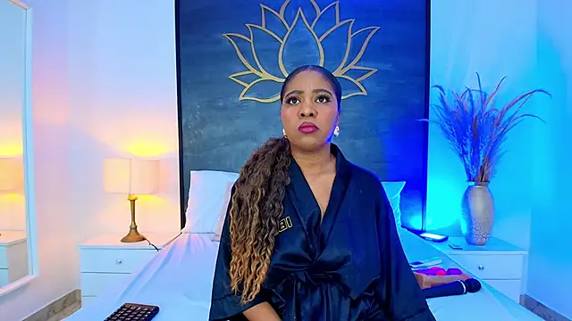 AlisonTravis online show from April 25, 2:58 am