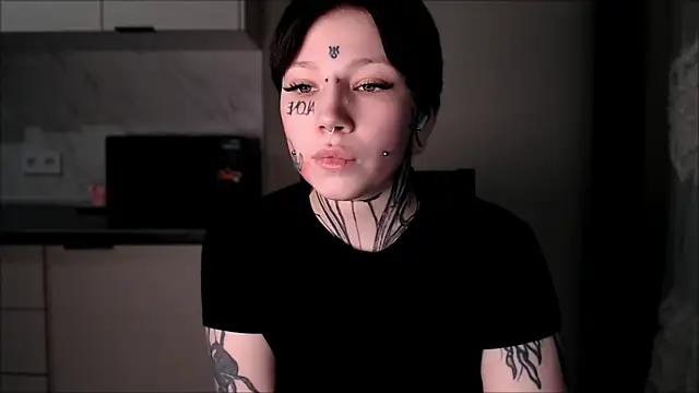 tradishka online show from January 17, 9:39 pm