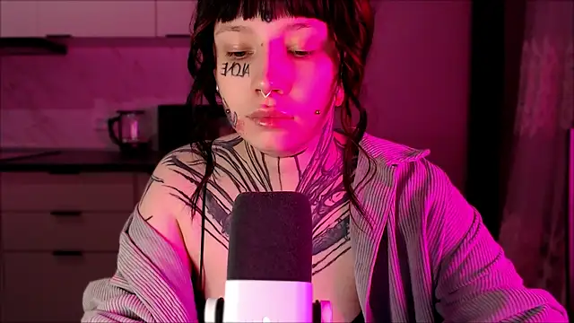 tradishka online show from January 31, 10:52 pm