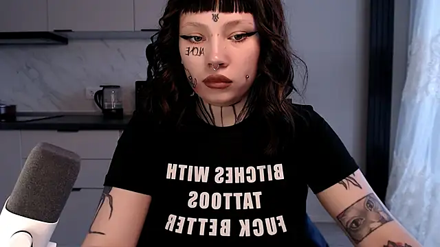 tradishka online show from February 14, 12:36 pm