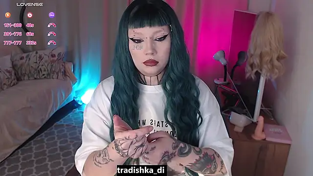 tradishka online show from February 1, 3:43 pm