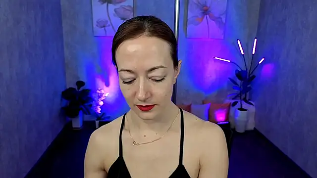 Snapshot of kimberlyray777 chatting on February 10, 7:58 am kimberlyray777 online show from February 10, 7:58 am