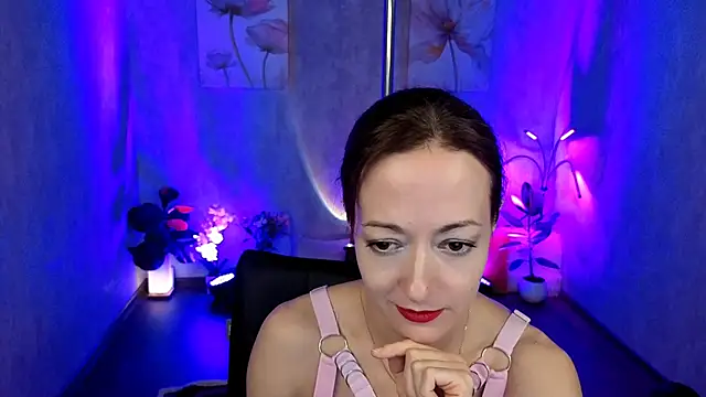 Snapshot of kimberlyray777 chatting on March 15, 4:21 pm kimberlyray777 online show from March 15, 4:21 pm