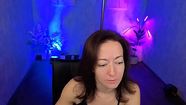 Snapshot of kimberlyray777 chatting on October 16, 1:06 am kimberlyray777 online show from October 16, 1:06 am