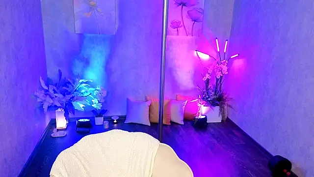 kimberlyray777 online show from May 23, 8:18 am