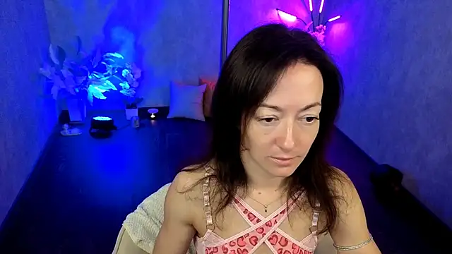 kimberlyray777 online show from June 29, 4:41 am