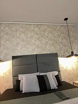 Emilia Bakerr online show from March 6, 7:54 pm