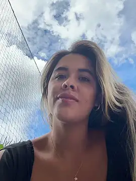 Emilia Bakerr online show from May 13, 7:55 pm