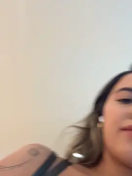 Emilia Bakerr online show from June 17, 7:48 pm