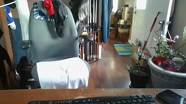 Daremeknot online show from March 19, 2:13 pm