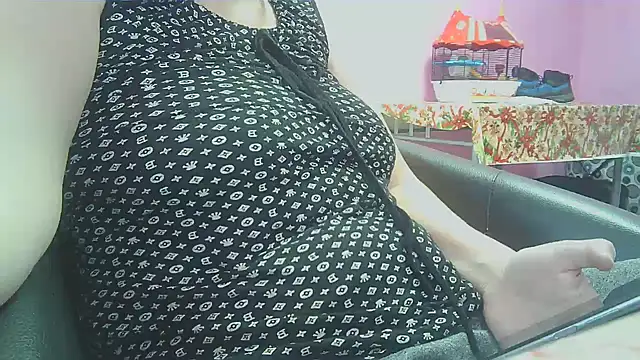 Lucinka1 online show from January 6, 7:42 am