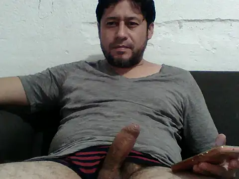 Snapshot of simpatico1000 chatting on November 14, 3:38 am simpatico1000 online show from November 14, 3:38 am