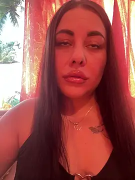 DaisyStreet online show from August 4, 2:52 pm