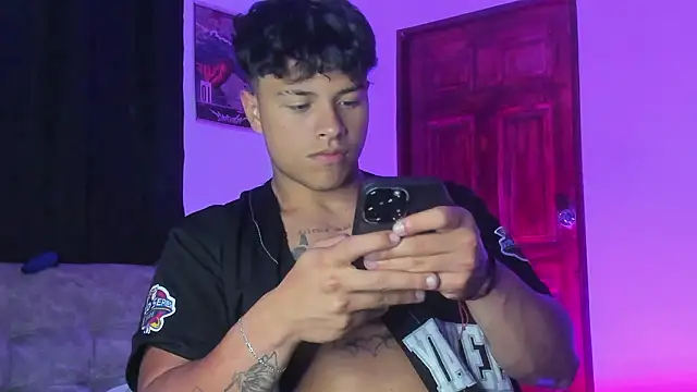 Dominic Biker   online show from March 20, 5:01 am