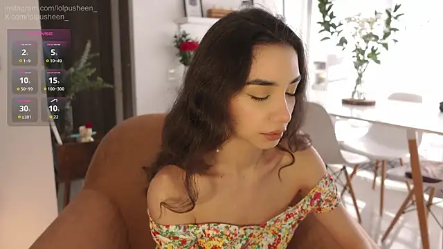 JulietteDee online show from June 11, 9:35 pm