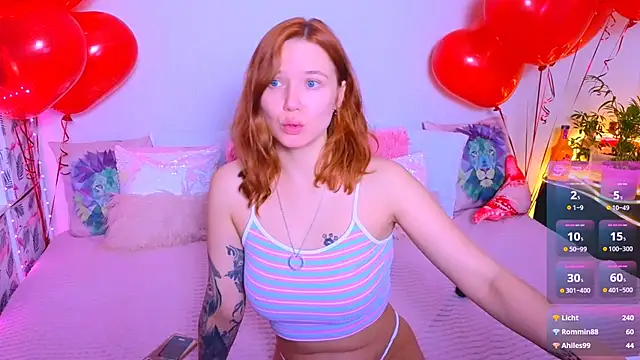 Snapshot of Karen_morris chatting on February 15, 12:01 pm Karen morris online show from February 15, 12:01 pm