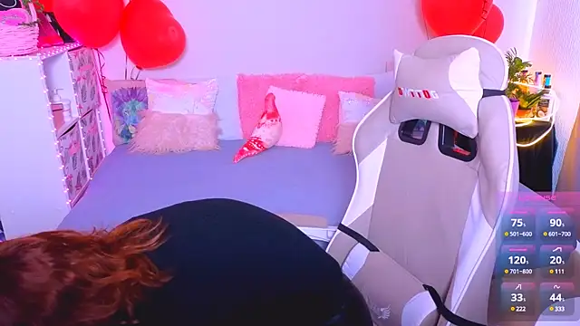 Snapshot of Karen_morris chatting on March 7, 6:57 am Karen morris online show from March 7, 6:57 am