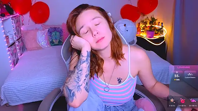 Snapshot of Karen_morris chatting on March 14, 4:09 pm Karen morris online show from March 14, 4:09 pm