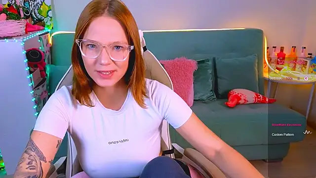 Snapshot of Karen_morris chatting on October 16, 5:14 pm Karen morris online show from October 16, 5:14 pm