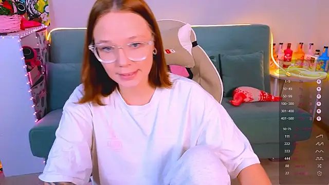 Snapshot of Karen_morris chatting on October 18, 2:18 pm Karen morris online show from October 18, 2:18 pm