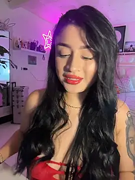 lucianaroy online show from May 1, 5:56 am