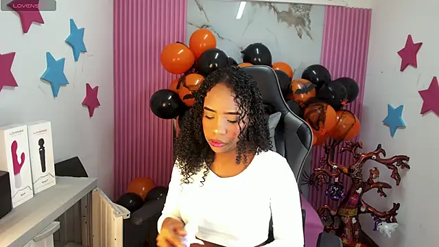 lia 16 online show from October 22, 10:59 am