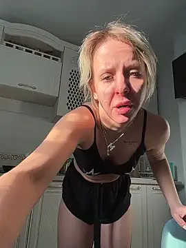 LikaCat online show from February 6, 4:06 am