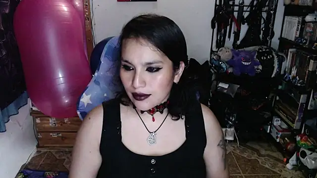 Snapshot of kureiji_hentaii chatting on June 14, 6:15 am kureiji hentaii online show from June 14, 6:15 am